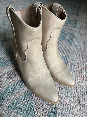 Rachel Zoe Light Taupe Pointed Toe Western Ankle Boots